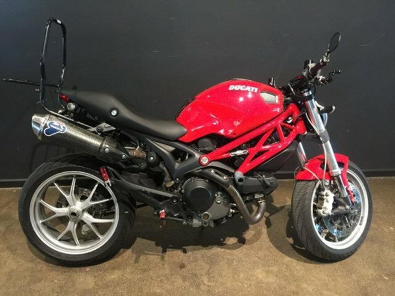 2009 DUCATI 1100CC MONSTER 1100 S MY09