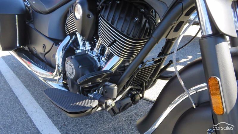 2017 INDIAN CHIEFTAIN DARK HORSE
