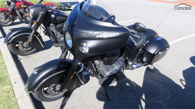 2017 INDIAN CHIEFTAIN DARK HORSE