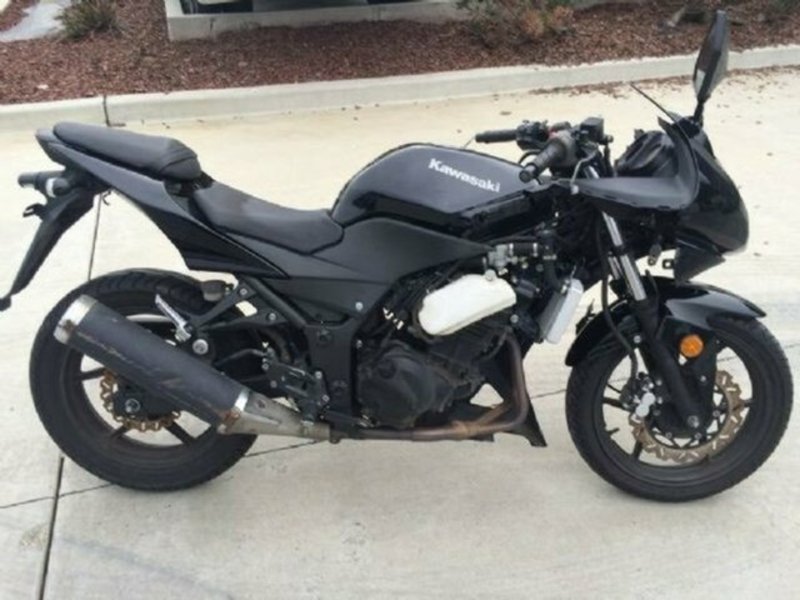 2010 KAWASAKI Ninja 250R (EX250) DAMAGED