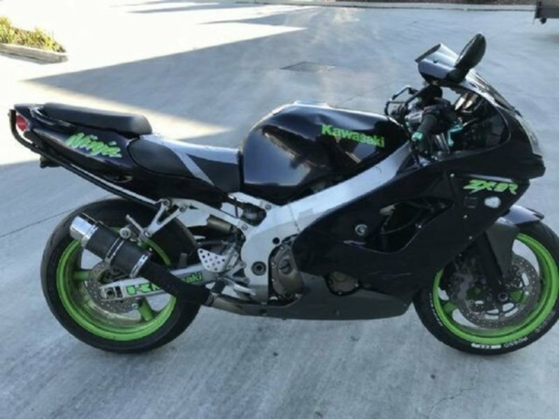 1999 KAWASAKI ZX9R DAMAGED