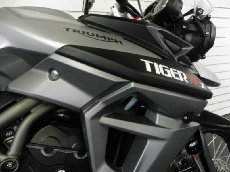 2017 TRIUMPH Tiger 800 XCX LOW DUAL PURPOSE ADVENTURE
