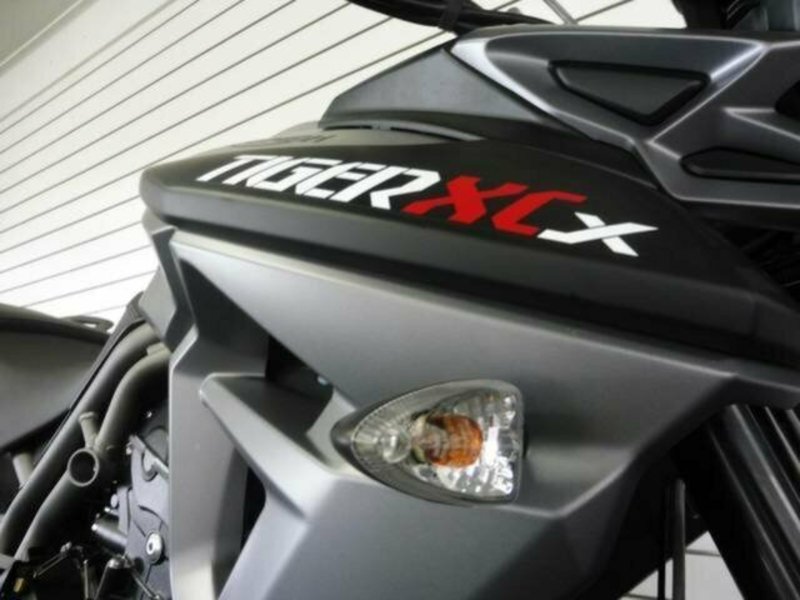 2017 TRIUMPH Tiger 800 XCX LOW DUAL PURPOSE ADVENTURE