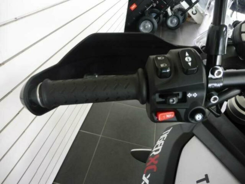 2017 TRIUMPH Tiger 800 XCX LOW DUAL PURPOSE ADVENTURE