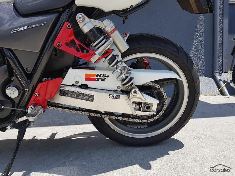 2005 HONDA CB1300S
