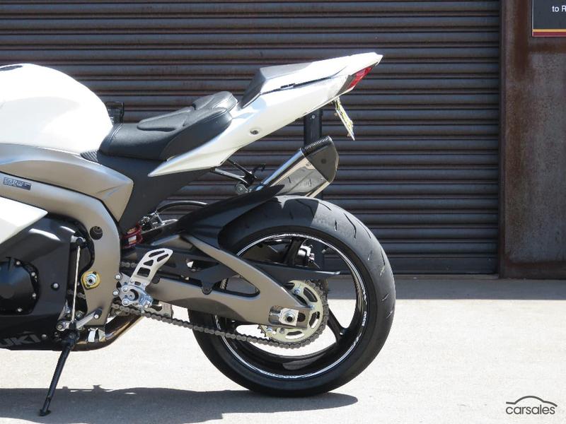 2010 SUZUKI GSX-R1000 25TH ANNIVERSARY EDITION