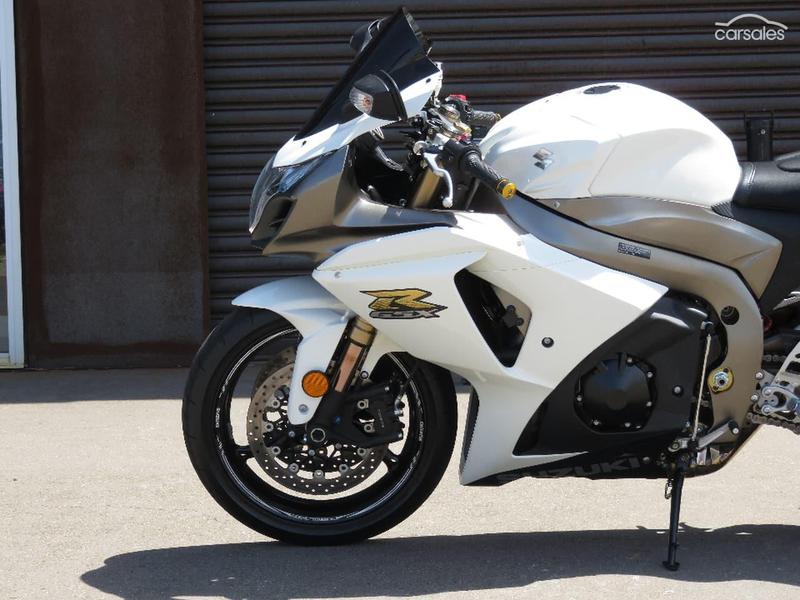 2010 SUZUKI GSX-R1000 25TH ANNIVERSARY EDITION