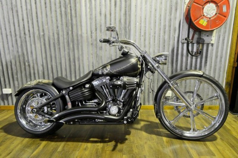 2011 HARLEY-DAVIDSON 6 SP