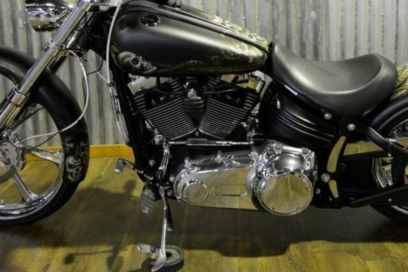 2011 HARLEY-DAVIDSON 1600CC FXCWC ROCKER C MY11