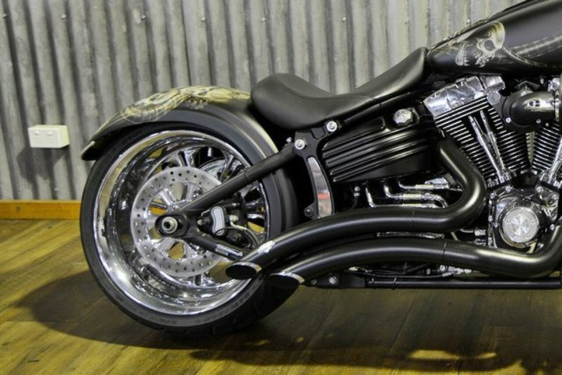 2011 HARLEY-DAVIDSON 1600CC FXCWC ROCKER C MY11