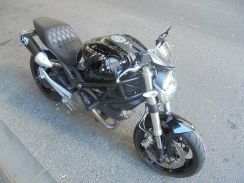 2012 DUCATI 659 monster