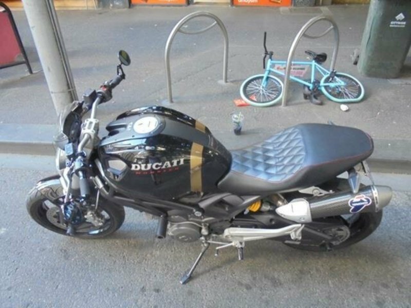 2012 DUCATI 659 monster