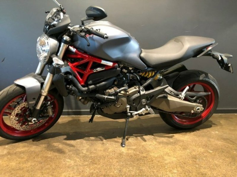 2017 DUCATI MONSTER 821