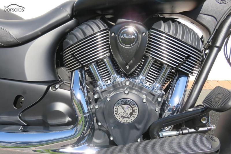 2018 INDIAN CHIEF DARK HORSE