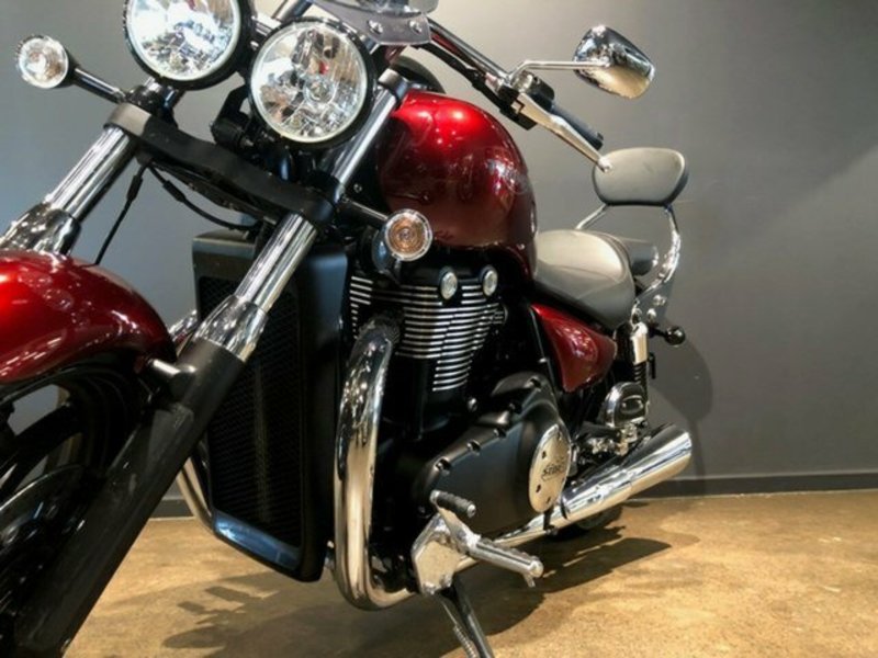 2017 TRIUMPH Thunderbird Storm (abs)