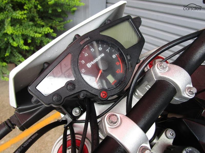 2012 HUSQVARNA NUDA 900R