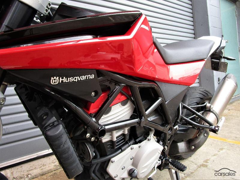 2012 HUSQVARNA NUDA 900R
