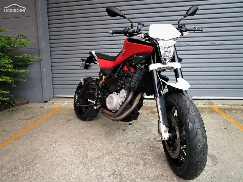 2012 HUSQVARNA NUDA 900R