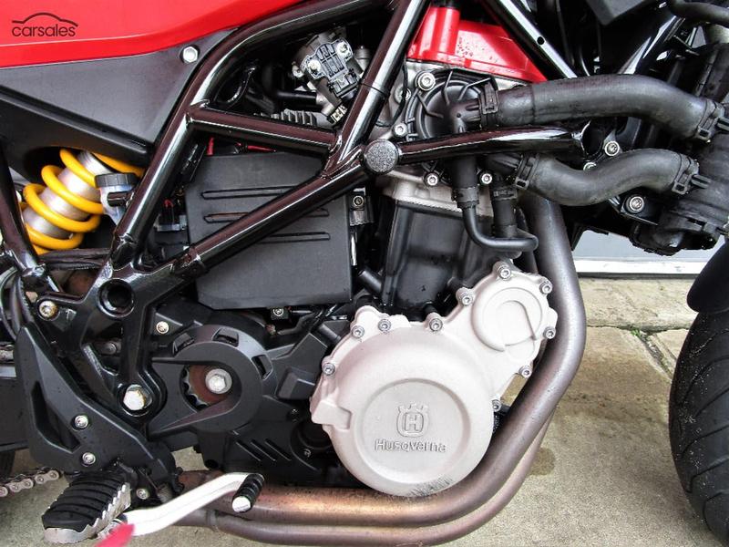 2012 HUSQVARNA NUDA 900R