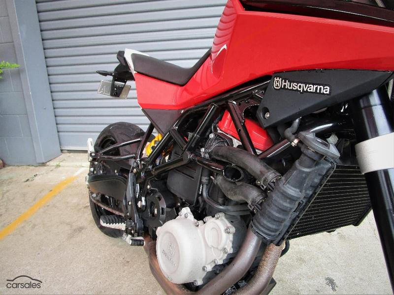 2012 HUSQVARNA NUDA 900R