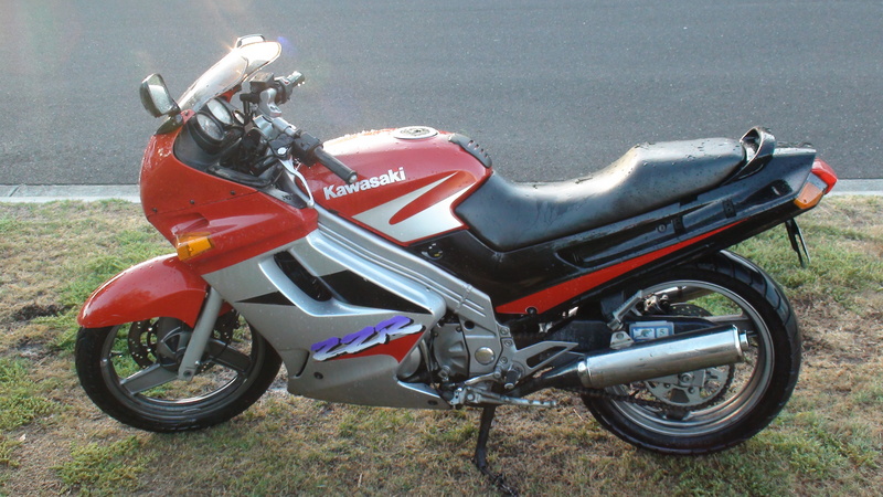 1999 KAWASAKI 250CC ZZ-R250 (EX250)