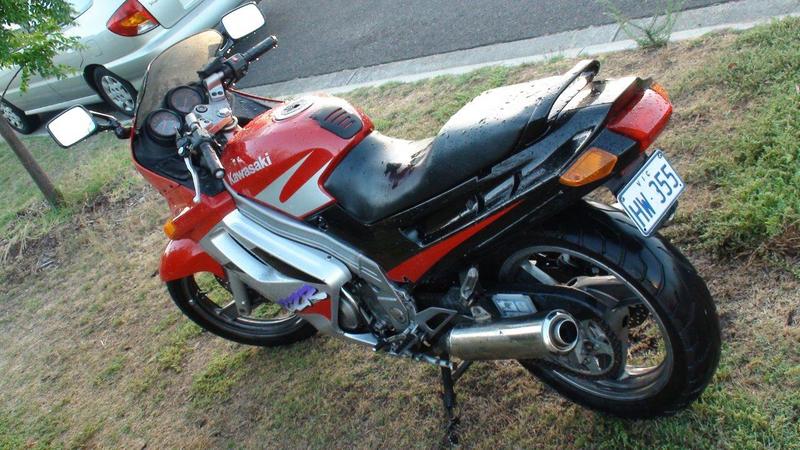 1999 KAWASAKI 250CC ZZ-R250 (EX250)