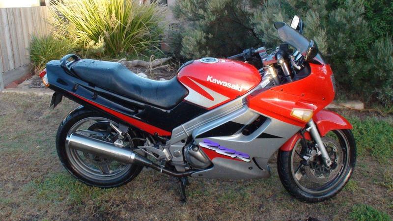 1999 KAWASAKI 250CC ZZ-R250 (EX250)