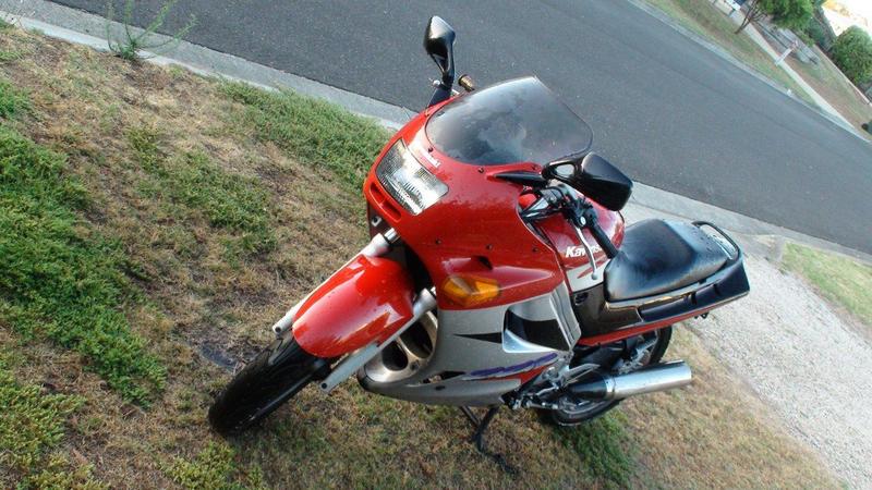 1999 KAWASAKI 250CC ZZ-R250 (EX250)