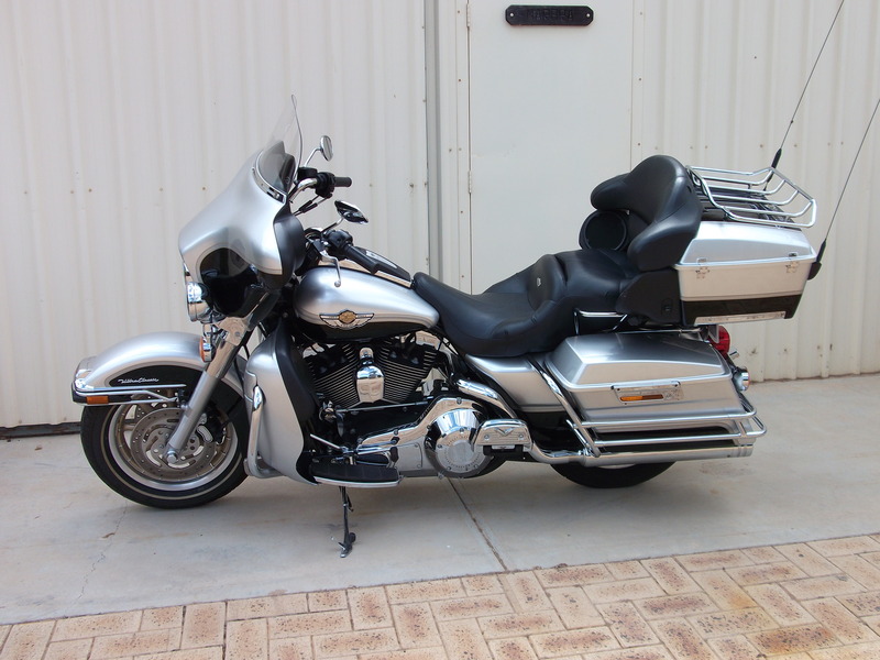 2003 HARLEY DAVIDSON 100th ANNIVERSARY ULTRA CLASSIC.