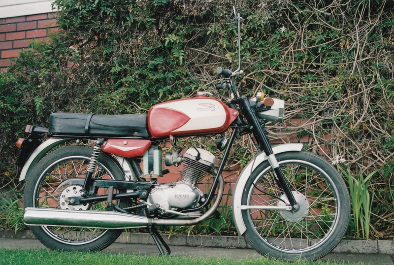 1967 DUCATI 125CC DS