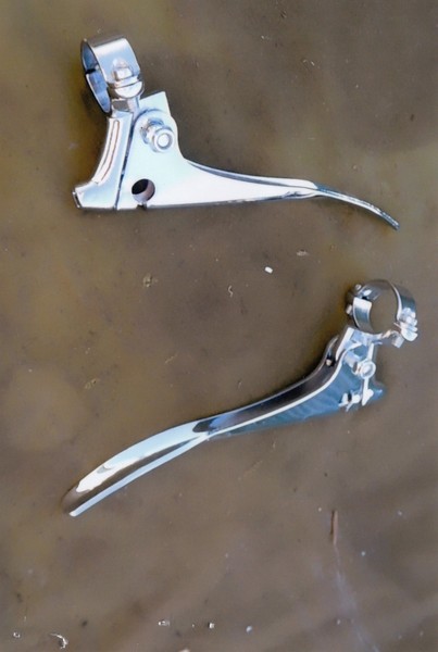 BRAKE AND CLUTCH LEVER PAIR 7/8” BARS,