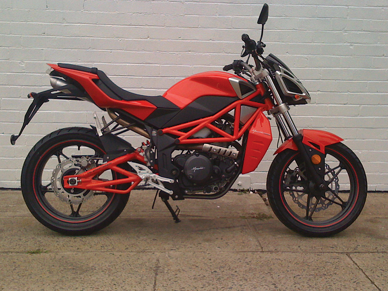 2011 MEGELLI SPORT 250 S 5678
