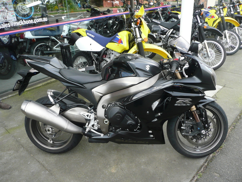2010 SUZUKI GSX R1000 LO IO-318