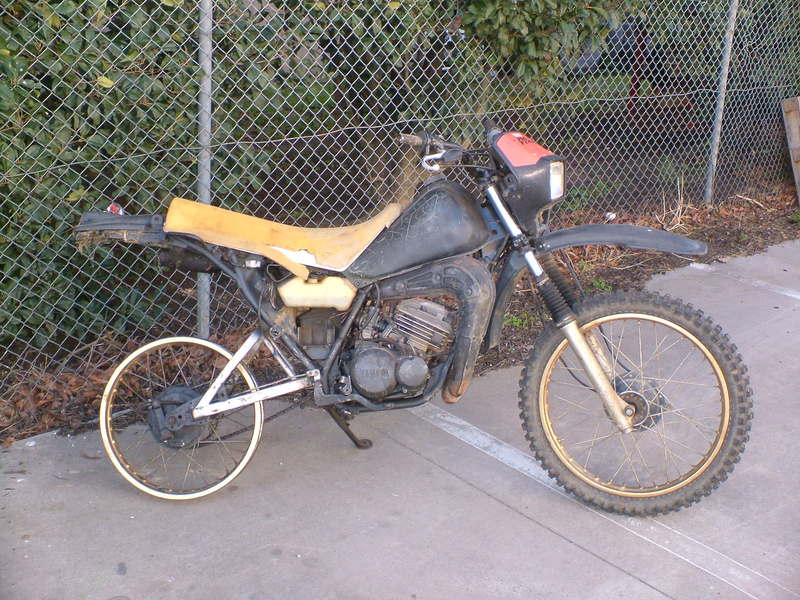 1986 YAMAHA 175CC DT175 B55