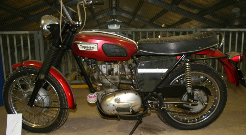 1969 TRIUMPH TR25W 250CC 7