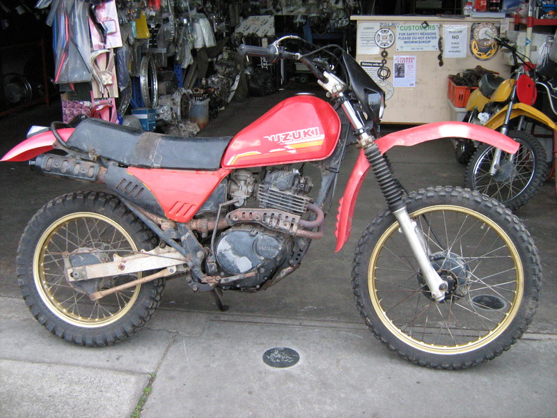 1983 SUZUKI 250CC DR250