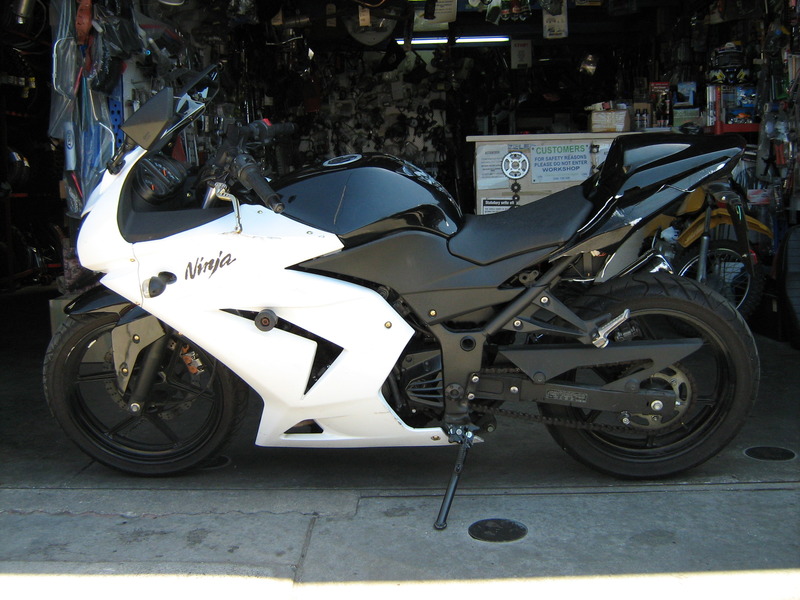 2010 KAWASAKI 250CC NINJA 250R (EX250) JBF
