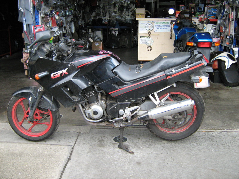 1991 KAWASAKI 250CC GPX250R (EX250)
