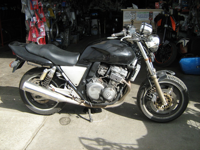 1999 HONDA 400CC