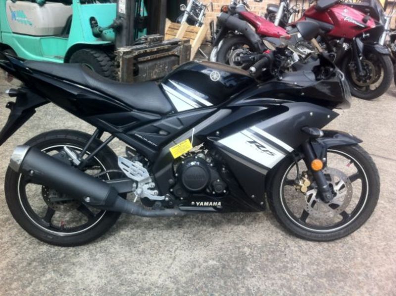 2012 YAMAHA 150CC YZF-R15