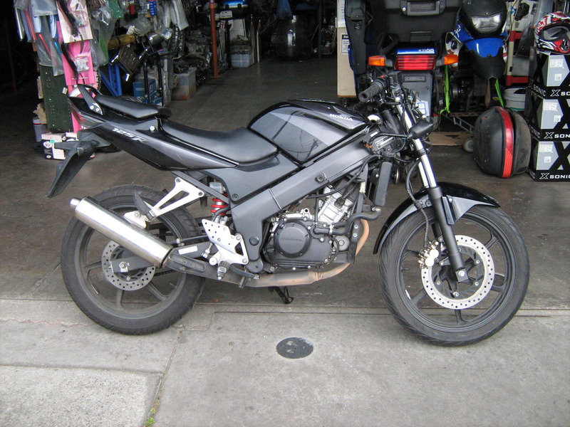 2008 HONDA 125CC CBR125R 7