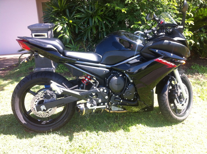 2011 YAMAHA 600CC FZ6R