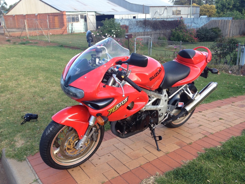 1998 SUZUKI 1000CC TL1000S
