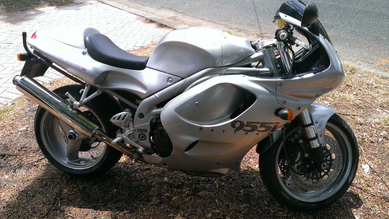 1999 TRIUMPH 955CC T955i (DAYTONA 955i)