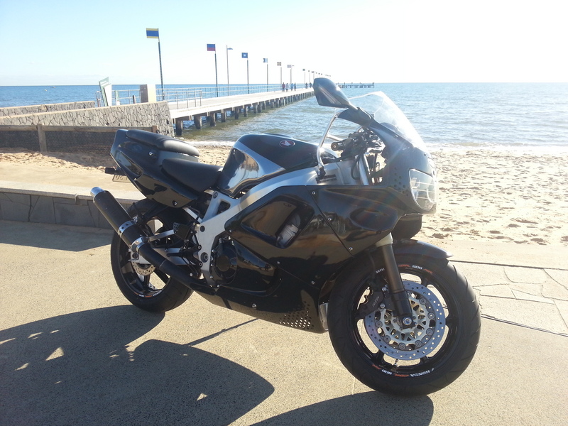 1995 HONDA 900CC CBR900RR (FIREBLADE)