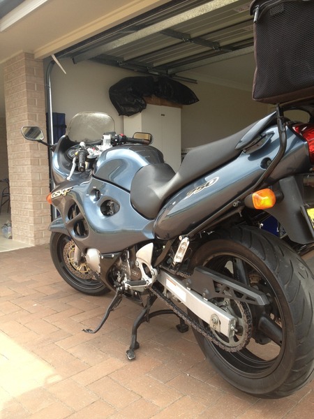 1999 SUZUKI 750CC GSX750F