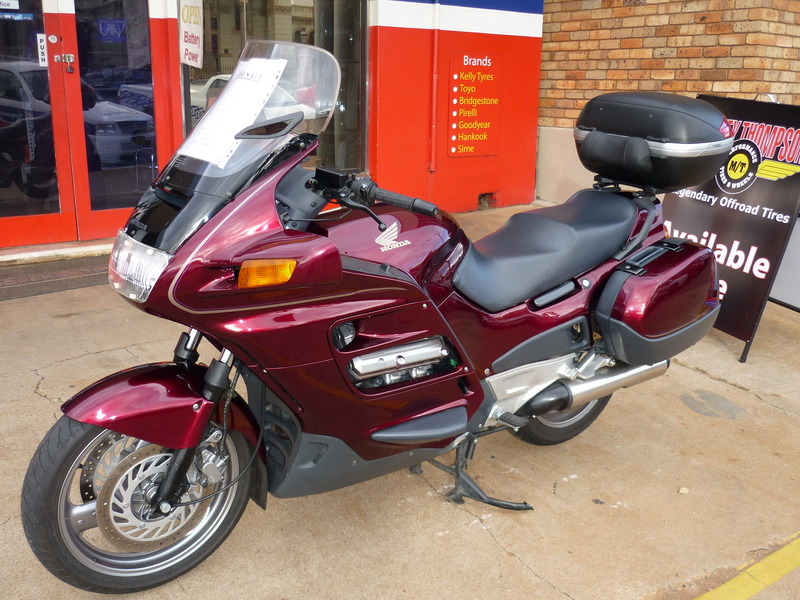 1998 HONDA 1100CC ST1100