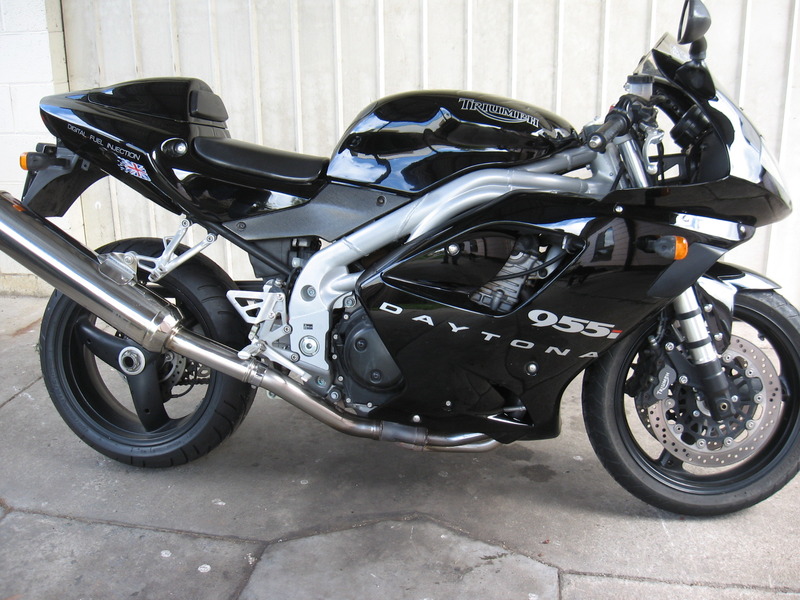 2003 TRIUMPH 955CC T955i (DAYTONA 955i)