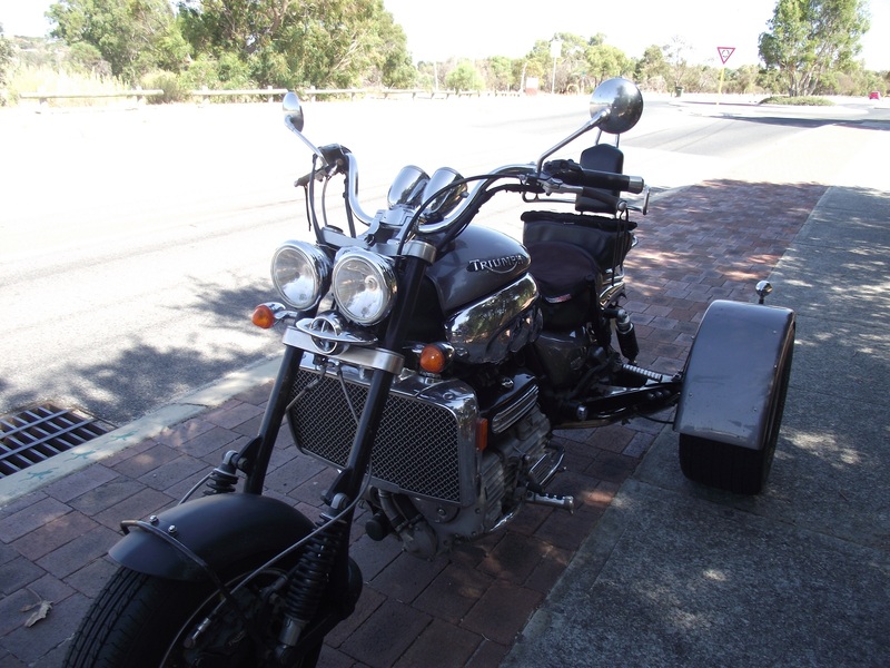 2005 TRIUMPH 2300CC ROCKET III MY05