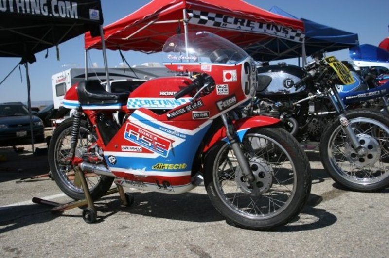 1975 HONDA 200CC CB200B